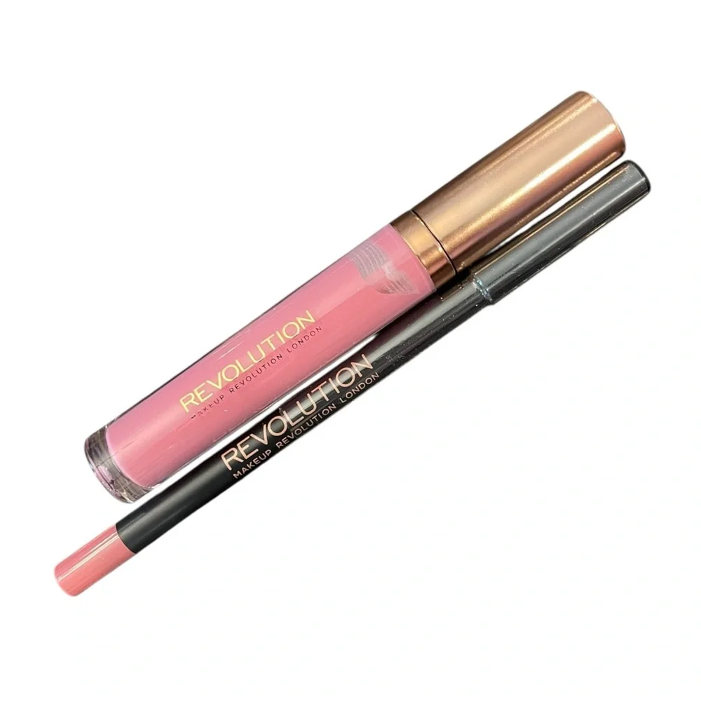 MAKEUP REVOLUTION Retro Luxe Matte Lip Contour Kit GRANDEE Pink Vegan CF NEW‎